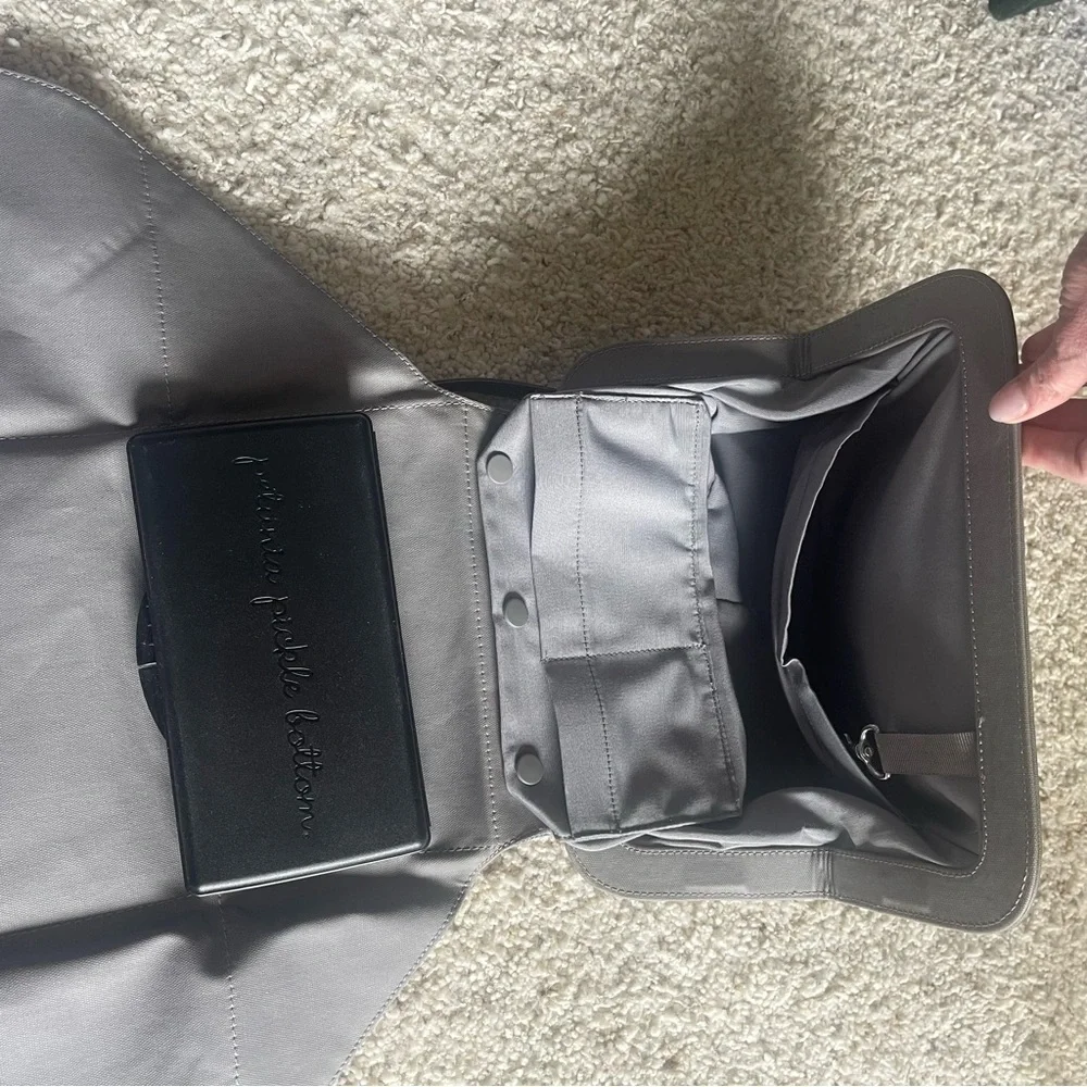 Petunia Pickle Bottom Classic Baby Bag Clutch